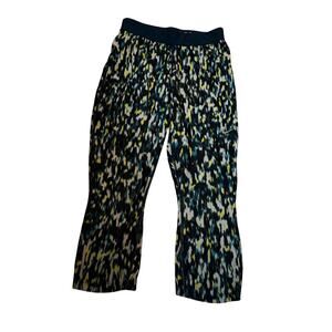 EUC Nike colorful capris red pink colorful sz S activewear yoga gym workout